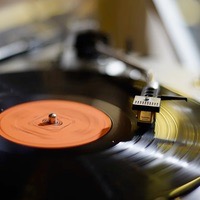 Turntables & Record Players