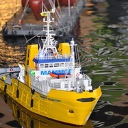 Remote Control Boats & Watercraft