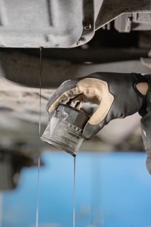 Motor Vehicle Engine Oil Circulation