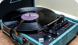 Cassettes & Vinyl